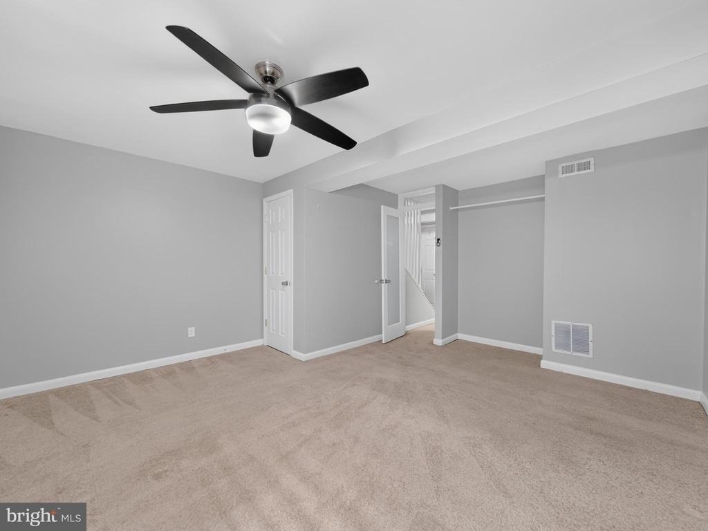 7648 Fairbanks Court - Photo 27