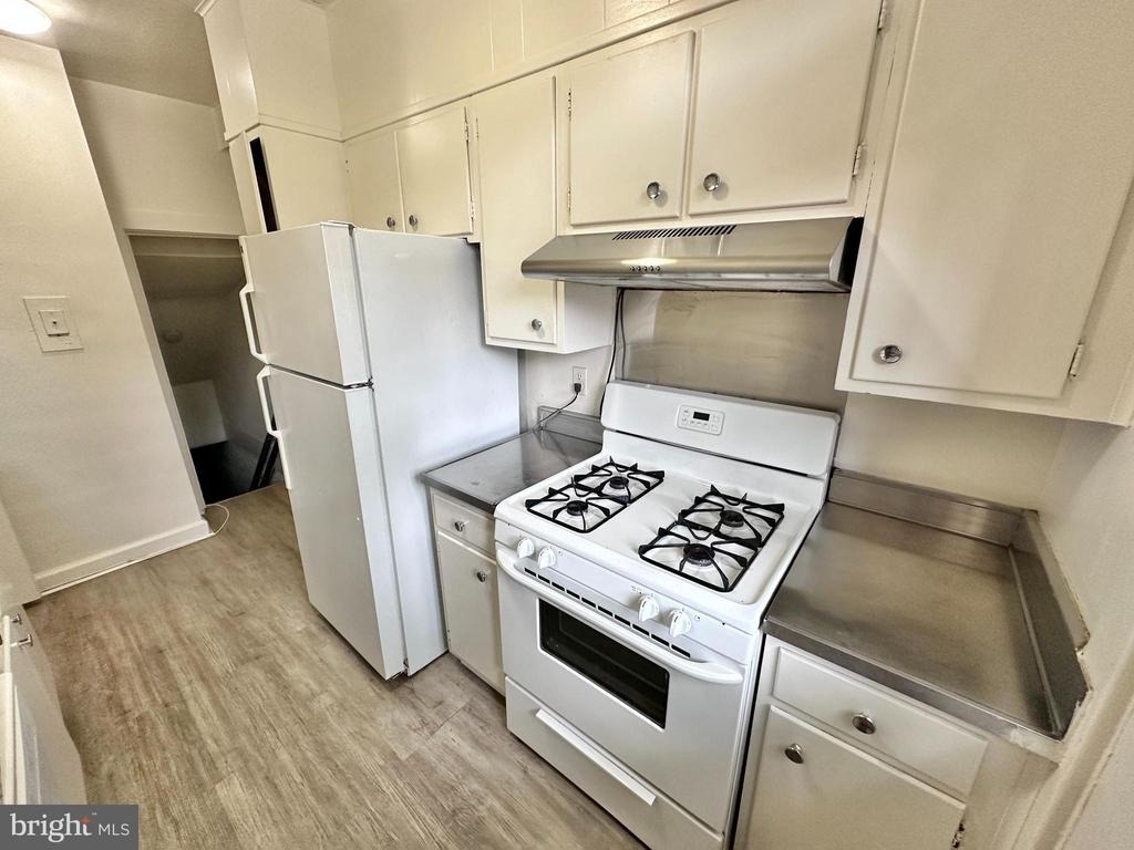 4422 Greenwich Parkway Nw - Photo 16