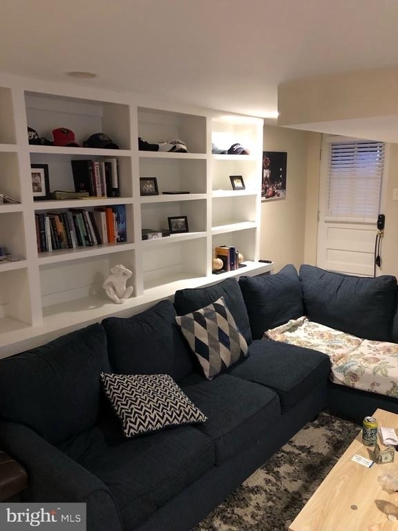 1817 Belmont Road Nw - Photo 4
