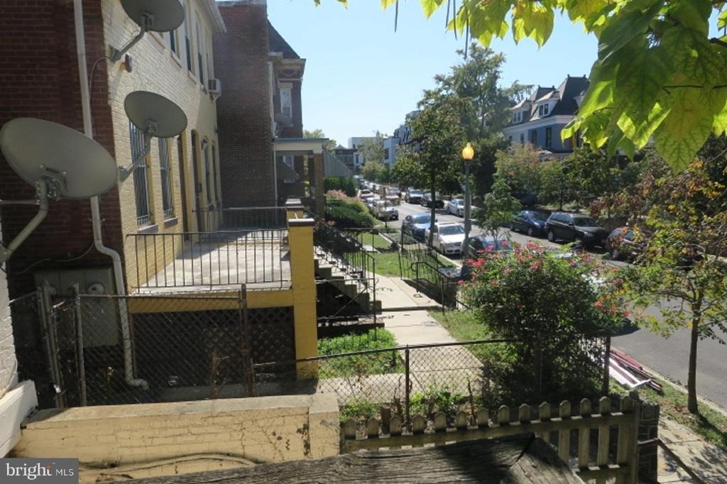 3545 10th Street Nw - Photo 16