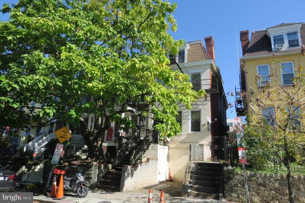 3545 10th Street Nw - Photo 1