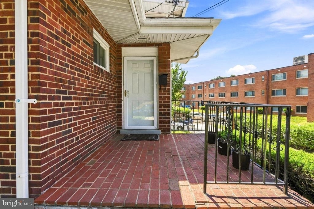 5036 Eastern Avenue Ne - Photo 1