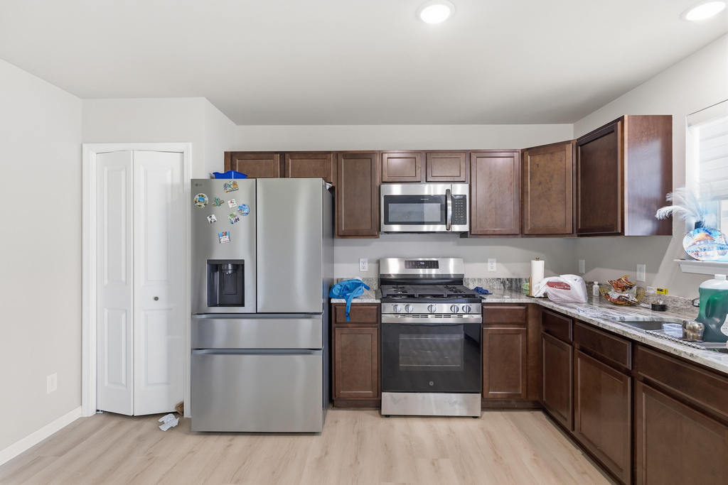 15185 Hanover Avenue - Photo 9