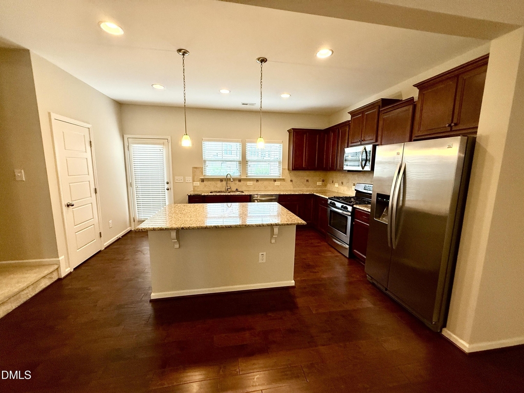 1008 Midtowne Way - Photo 5