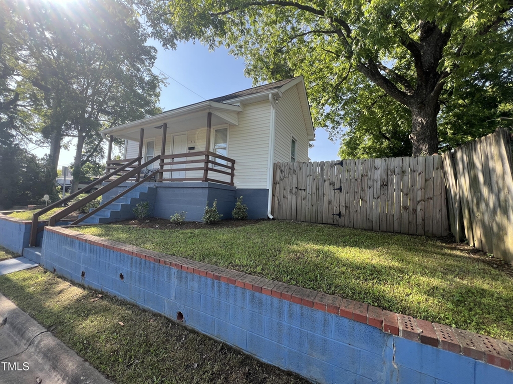 216 E Corporation Street - Photo 1