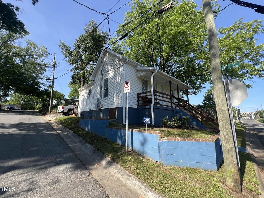 216 E Corporation Street - Photo 2