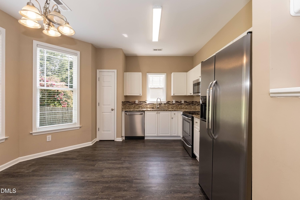 104 Hutson Lane - Photo 4