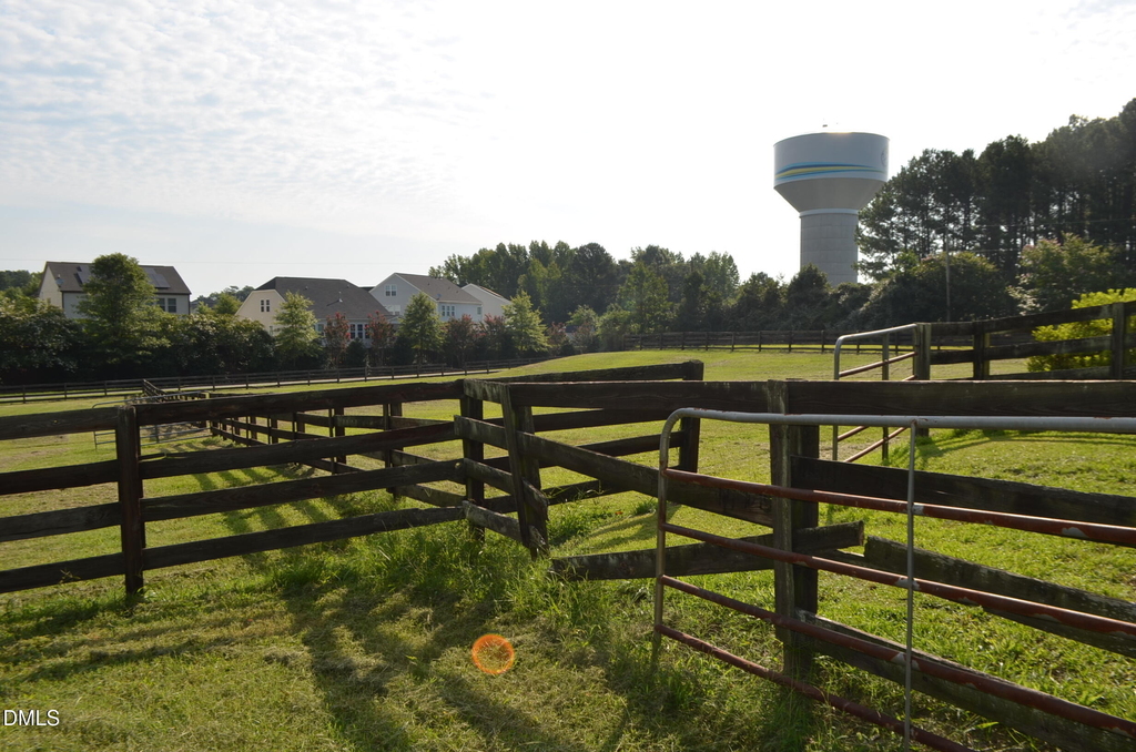 1212 Happy Hunting Hills Drive - Photo 17