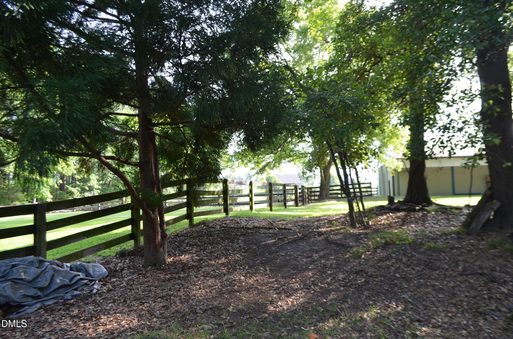 1212 Happy Hunting Hills Drive - Photo 7