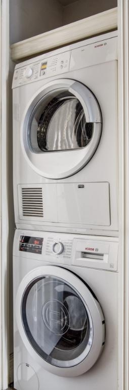 53 Leroy St., Unit 5d - Photo 1