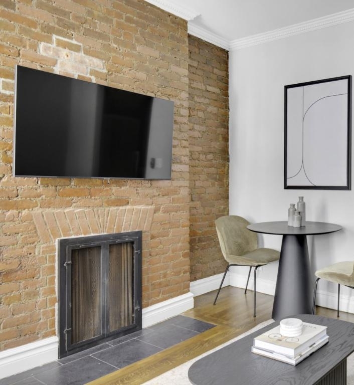 53 Leroy St., Unit 5d - Photo 0
