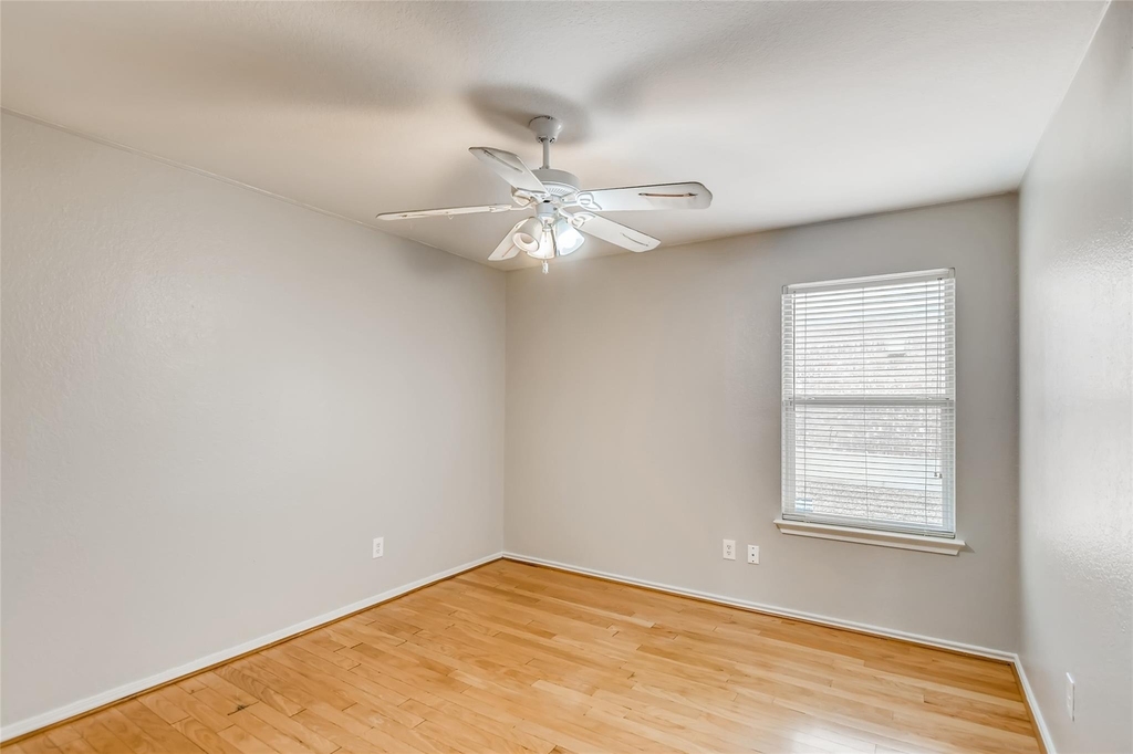 1504 Julianas Way - Photo 12