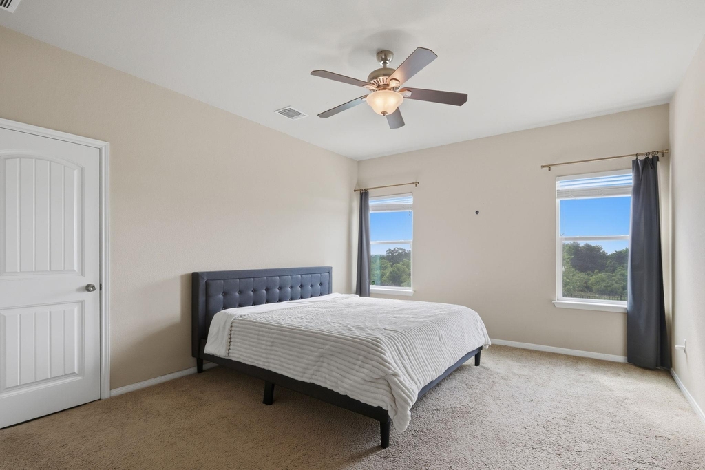701 Liard River Rd - Photo 6