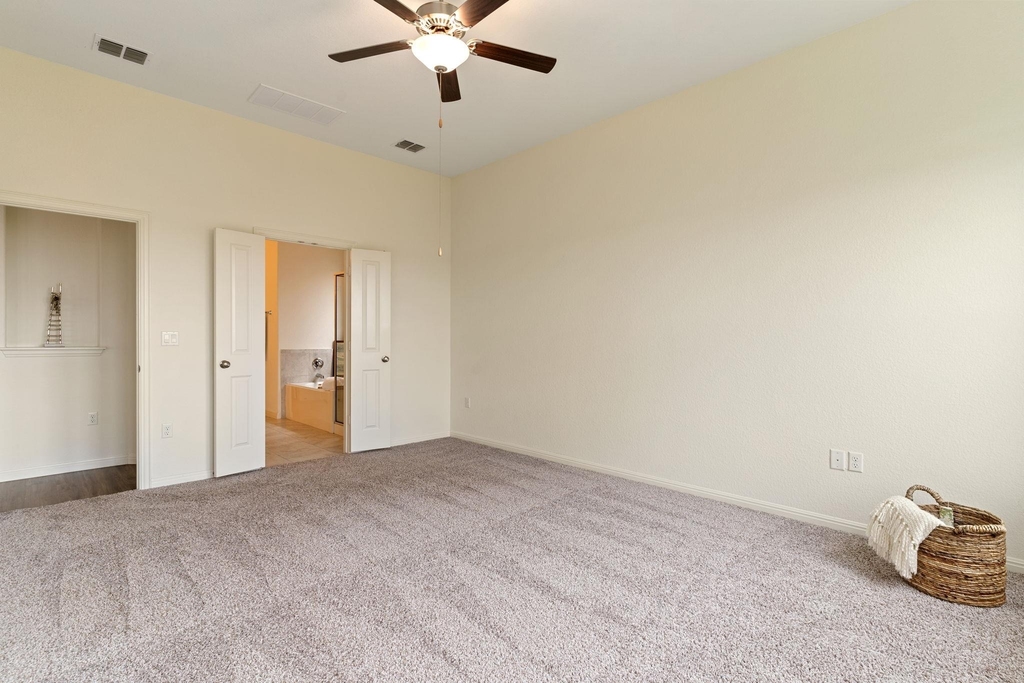 607 Allende Bnd - Photo 17