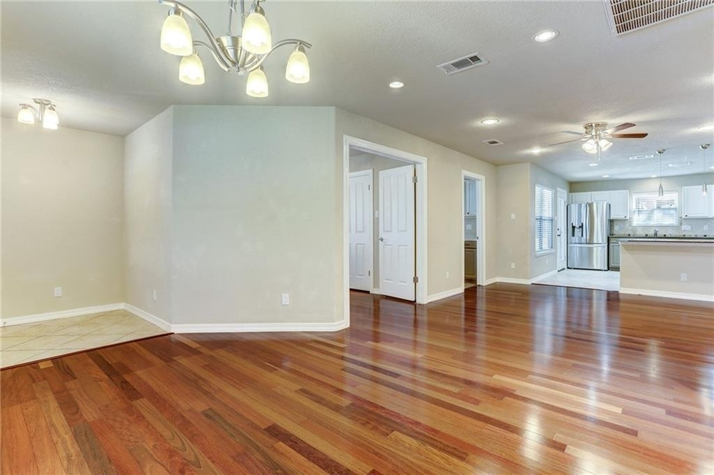 2513 Wilson St - Photo 5