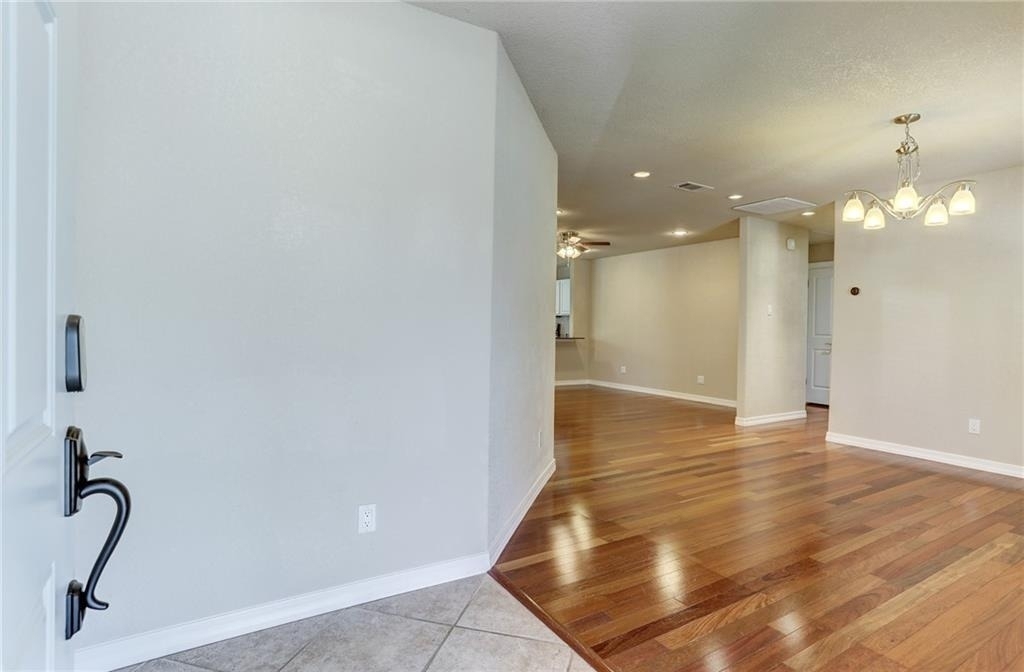 2513 Wilson St - Photo 1