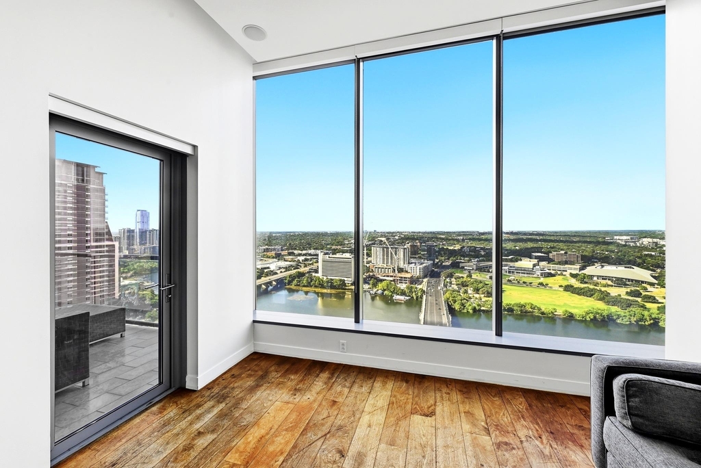 210 Lavaca St - Photo 0