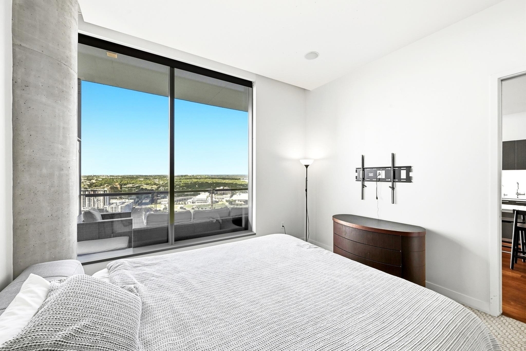 210 Lavaca St - Photo 8