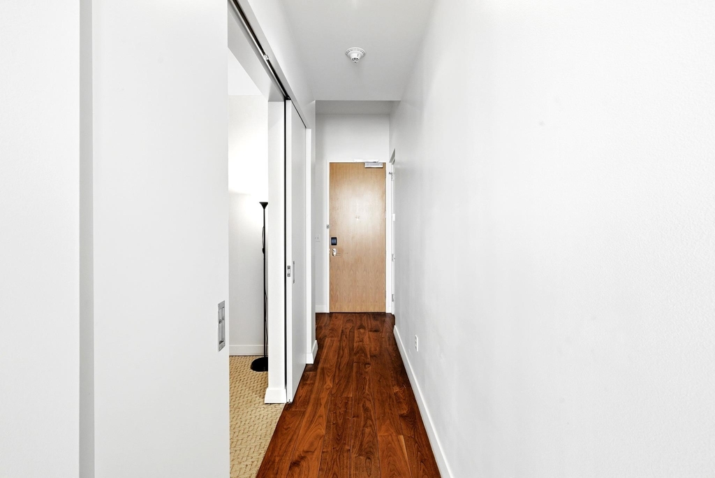 210 Lavaca St - Photo 15