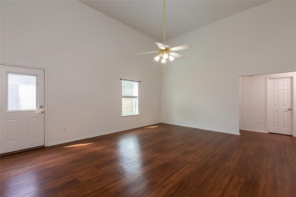 2571a Georgian Dr - Photo 16