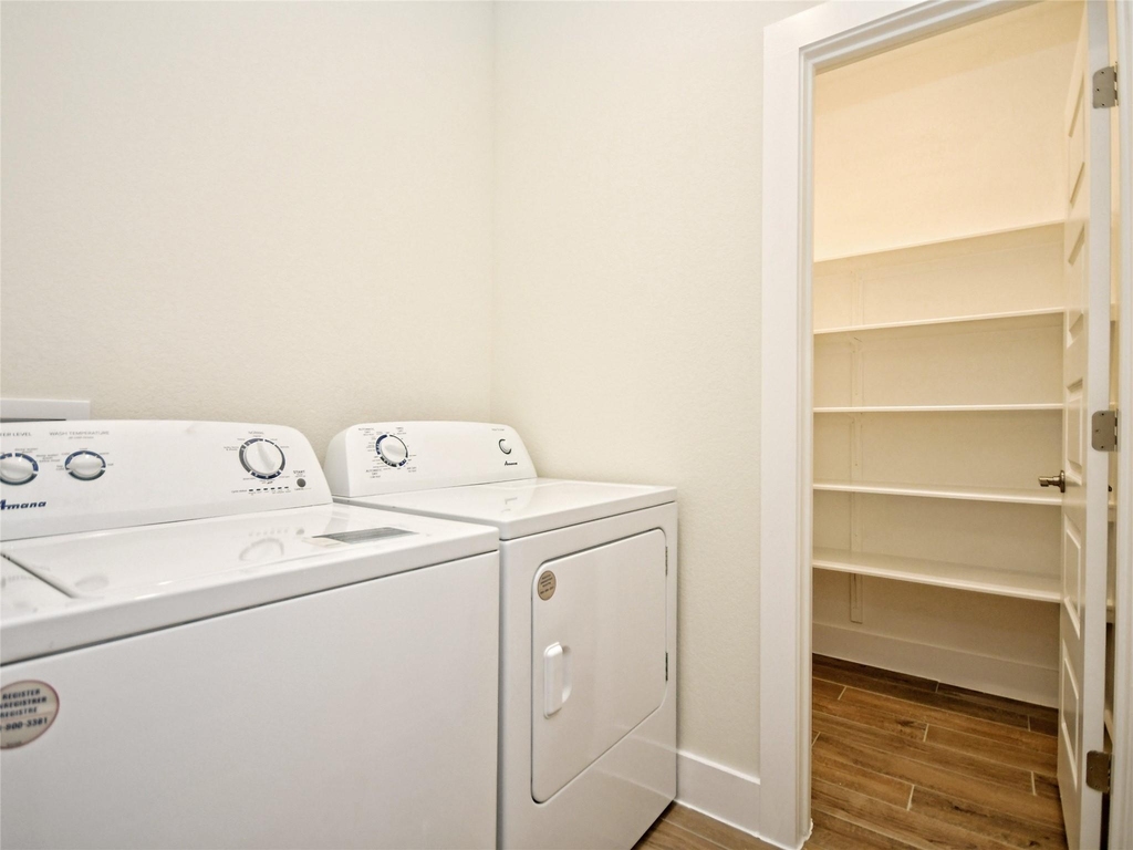 408 Parkline Dr - Photo 13