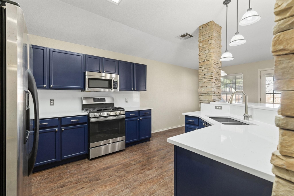 3812 Eagles Nest St - Photo 8