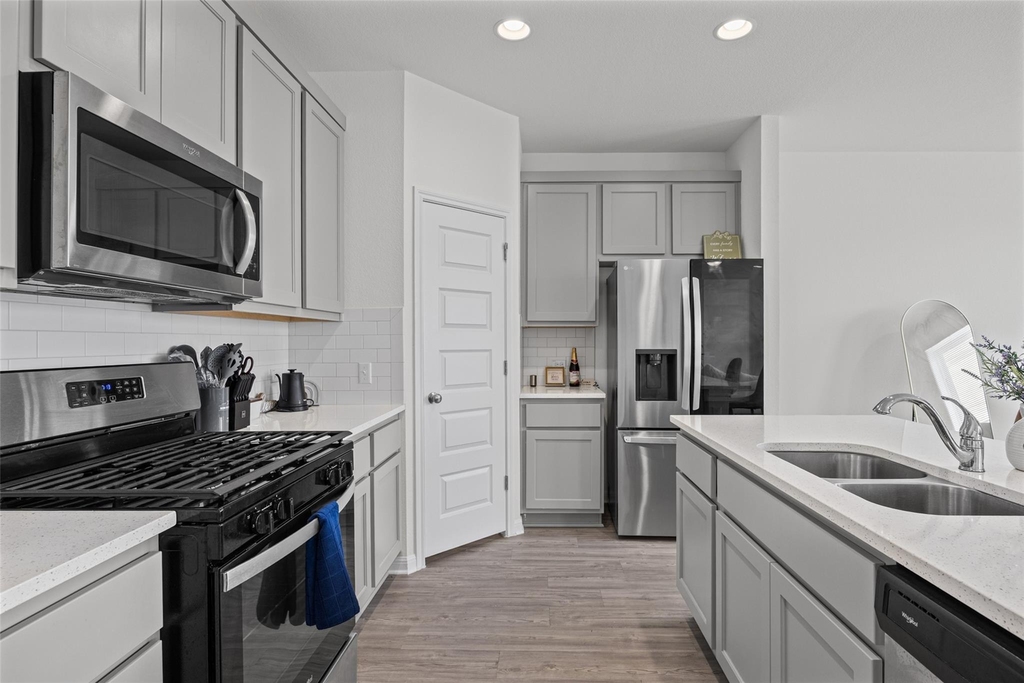 6915 Tiznow Ln - Photo 7