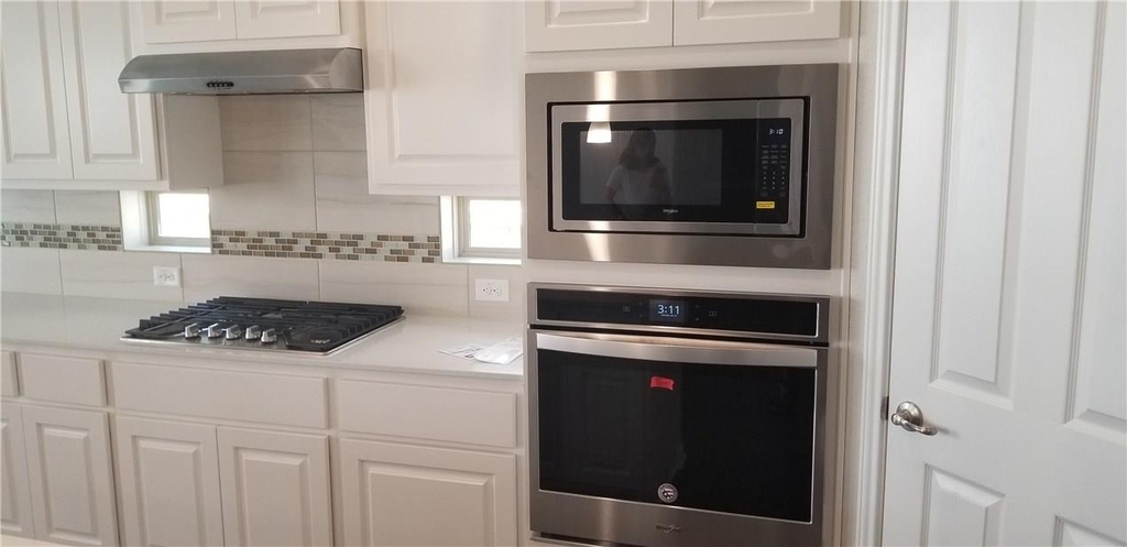 908 Kingston Pl - Photo 3