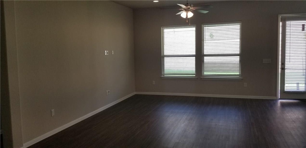 908 Kingston Pl - Photo 5