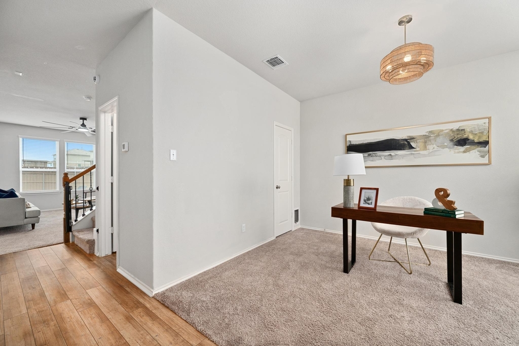 129 Purple Heart Dr - Photo 4