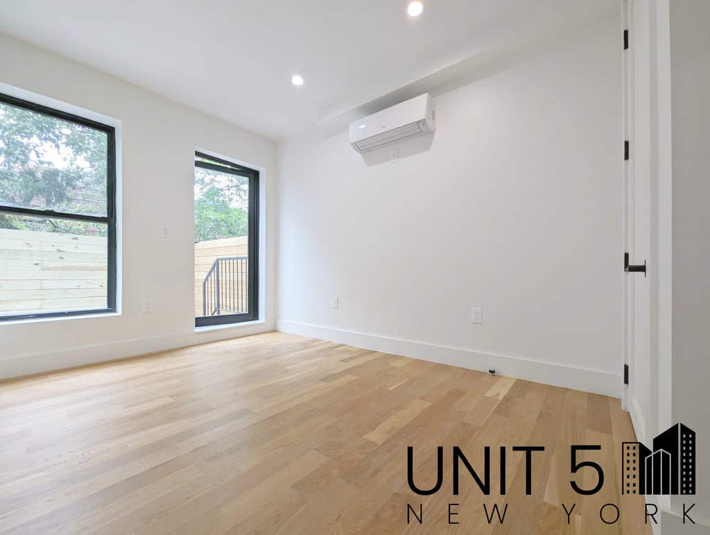 255 Clarkson Avenue - Photo 3