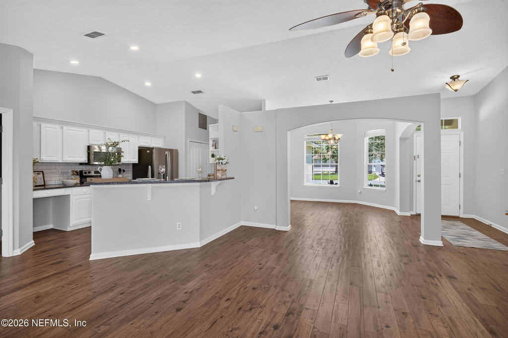12838 Chets Creek Drive N - Photo 5