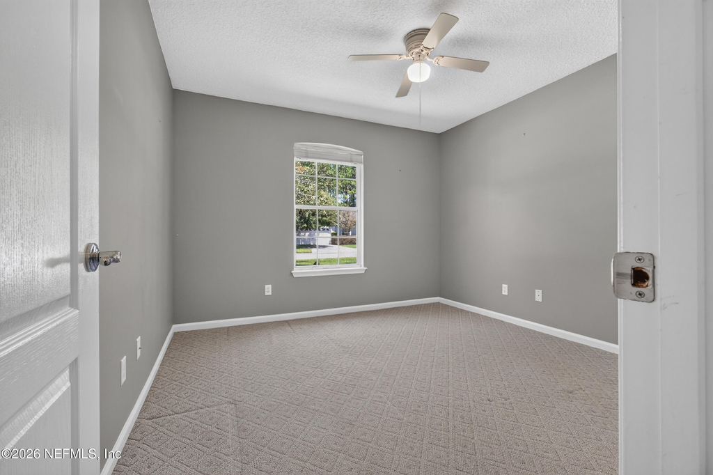 12838 Chets Creek Drive N - Photo 38
