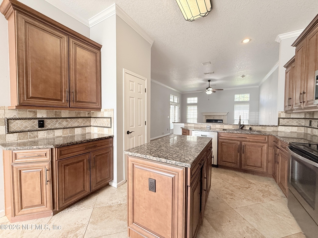 11411 Kingsley Manor Way - Photo 12