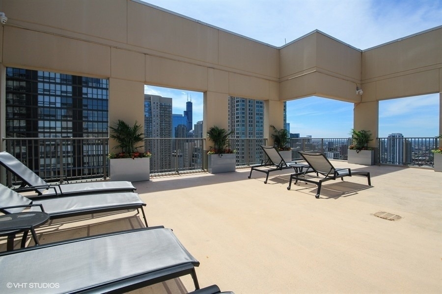2 E Erie Street - Photo 12
