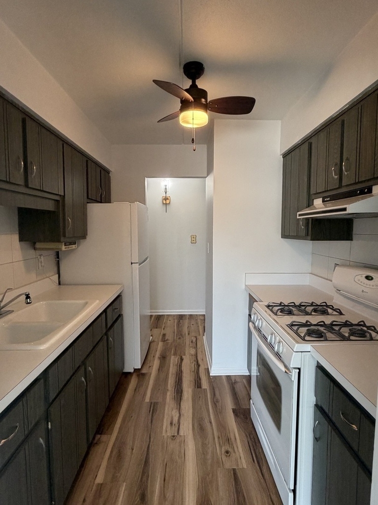 4420 W 111th Street - Photo 8