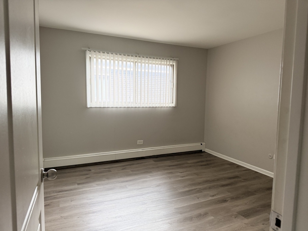 11130 S Columbus Drive - Photo 8
