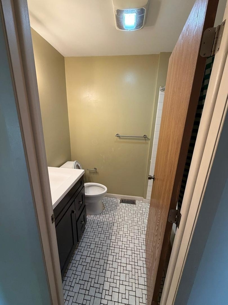 156 W Golf Road - Photo 13