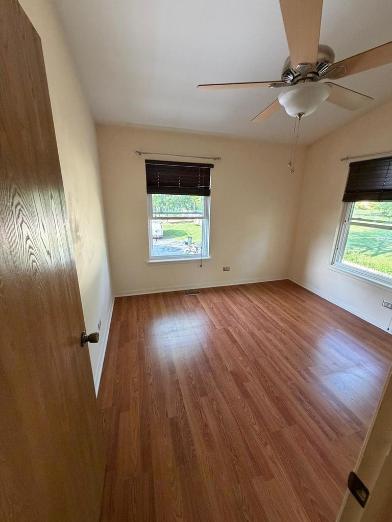 156 W Golf Road - Photo 18