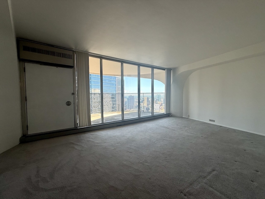 300 N State Street - Photo 2