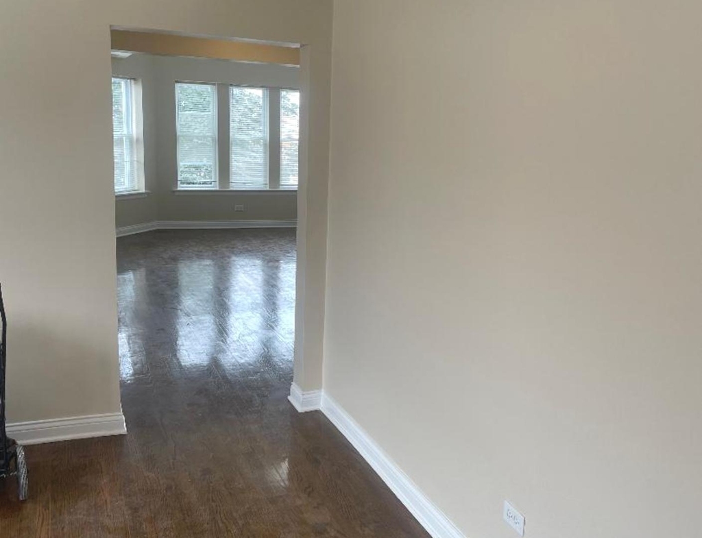 7743 S East End Avenue - Photo 4