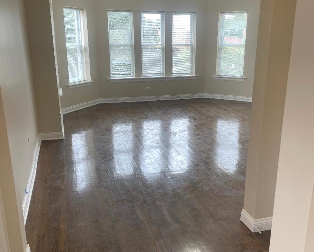 7743 S East End Avenue - Photo 1