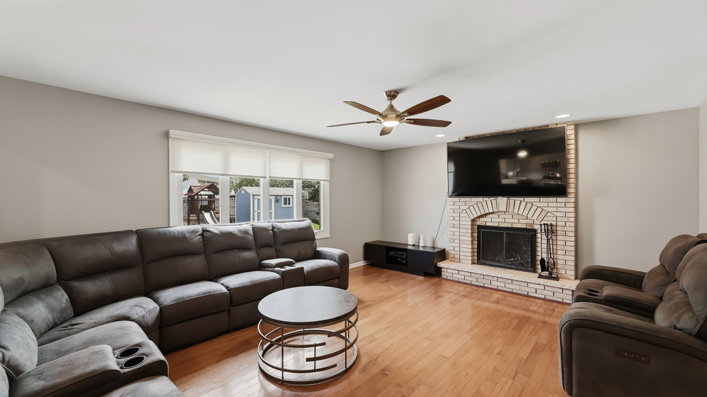 19211 Brompton Court - Photo 5
