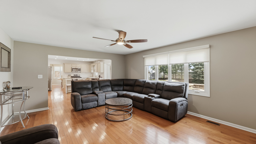 19211 Brompton Court - Photo 6