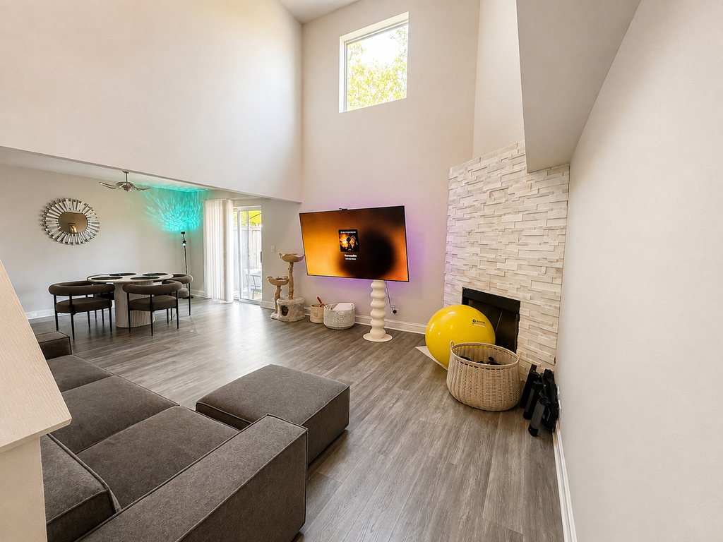 900 Ashley Court - Photo 3
