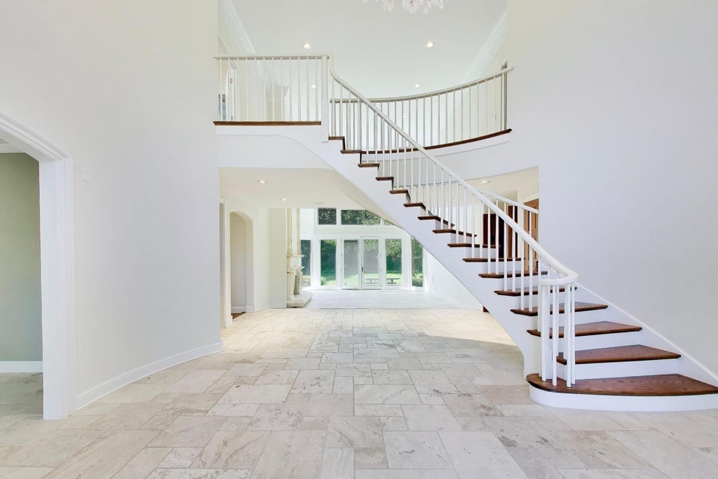 148 N Ahwahnee Road - Photo 3