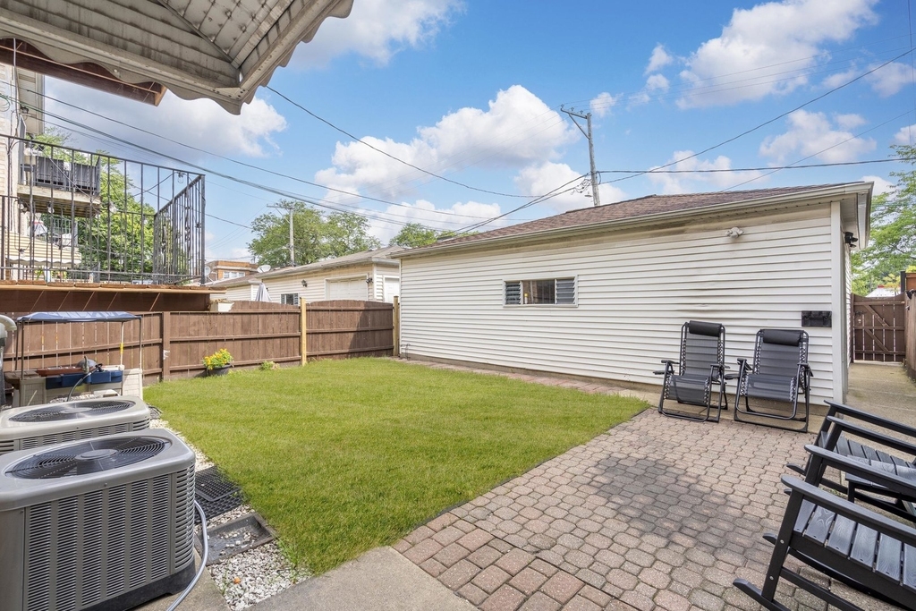 4101 N Dickinson Avenue - Photo 11