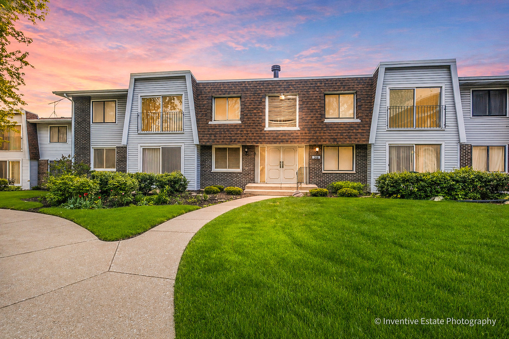 2711 Hobson Road - Photo 2