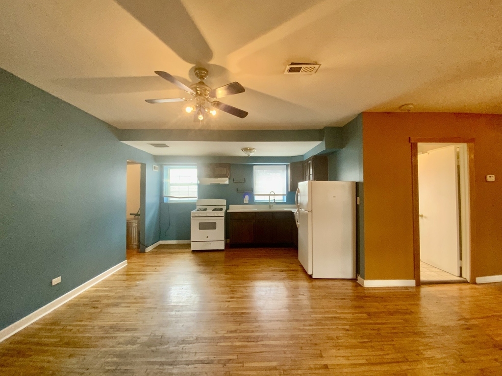4351 N Western Avenue - Photo 3