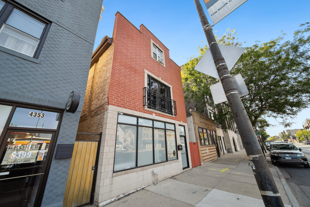 4351 N Western Avenue - Photo 1